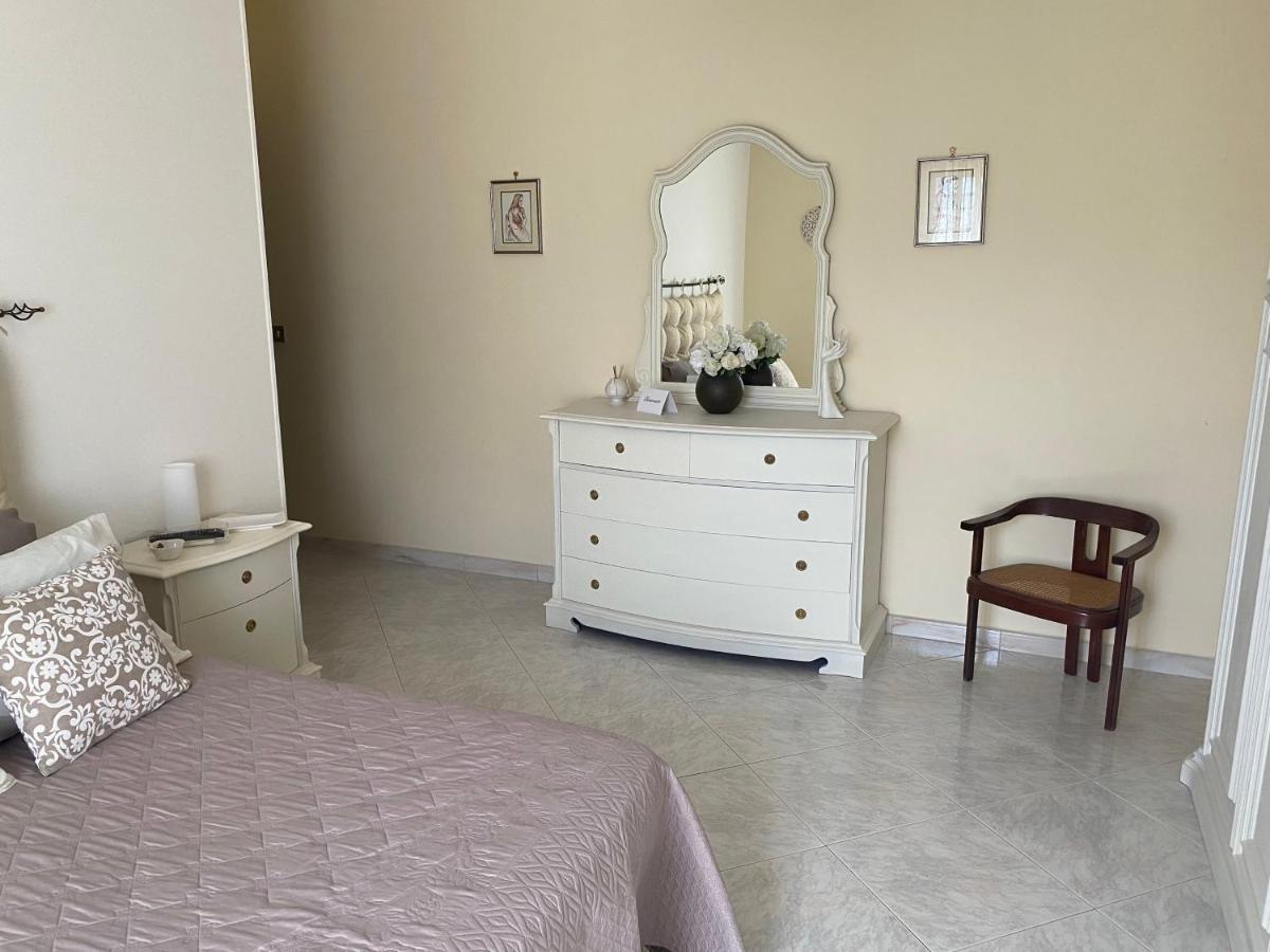 Allegrhouse: Intero Appartamento Brindisi Exterior photo